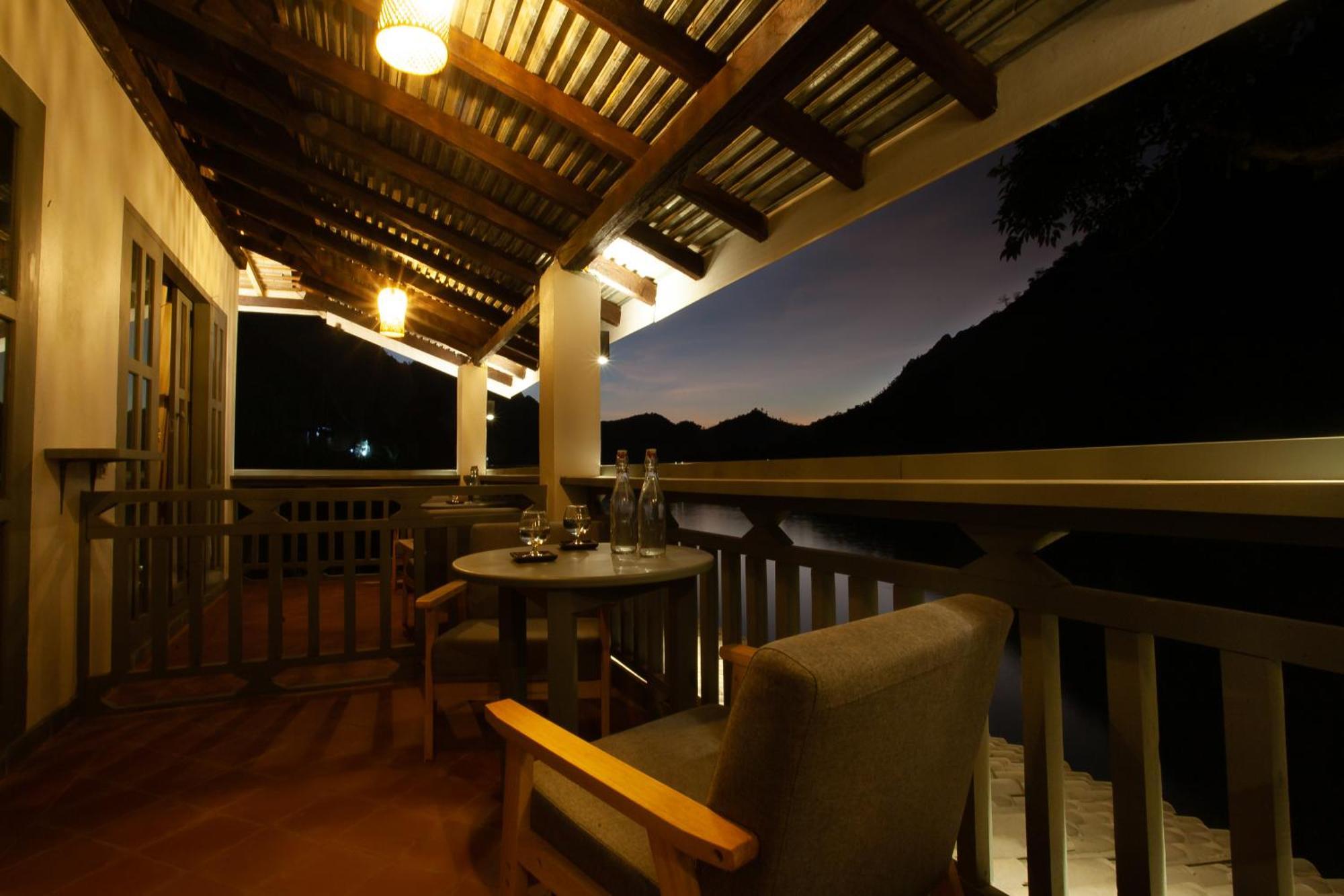Dokchampa River View Villa Нонгкио Экстерьер фото