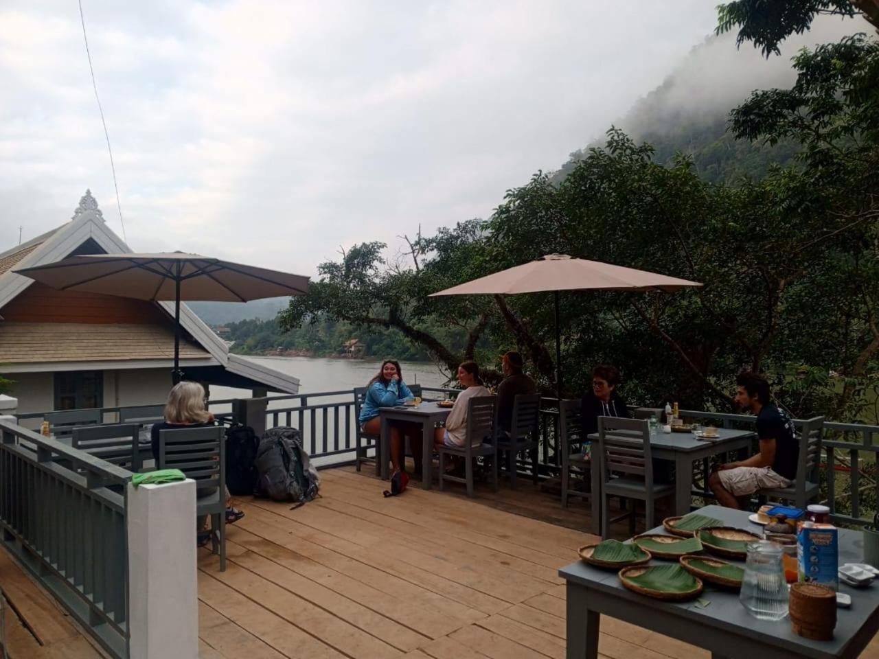 Dokchampa River View Villa Нонгкио Экстерьер фото